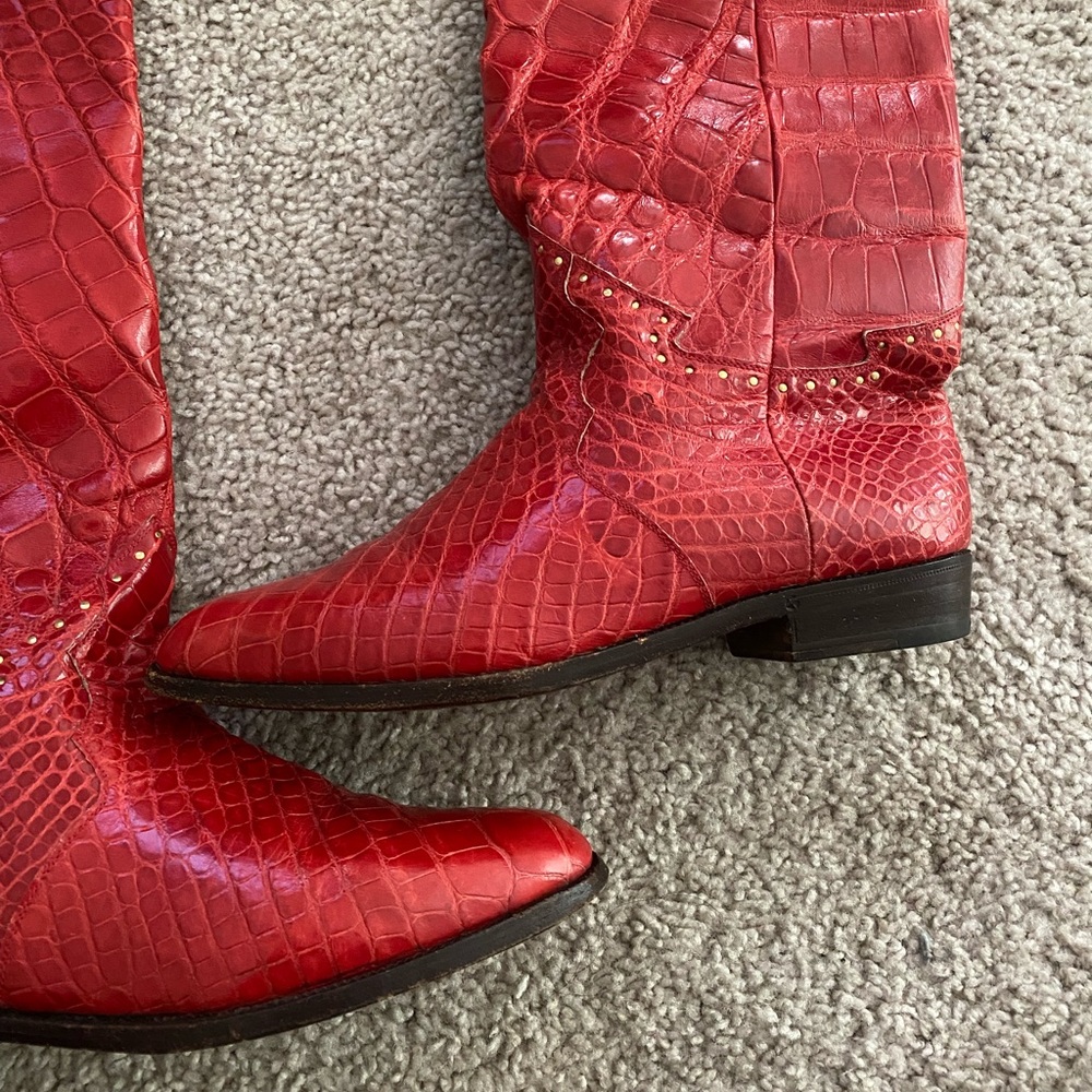 Excellent condition only worn 3 times
